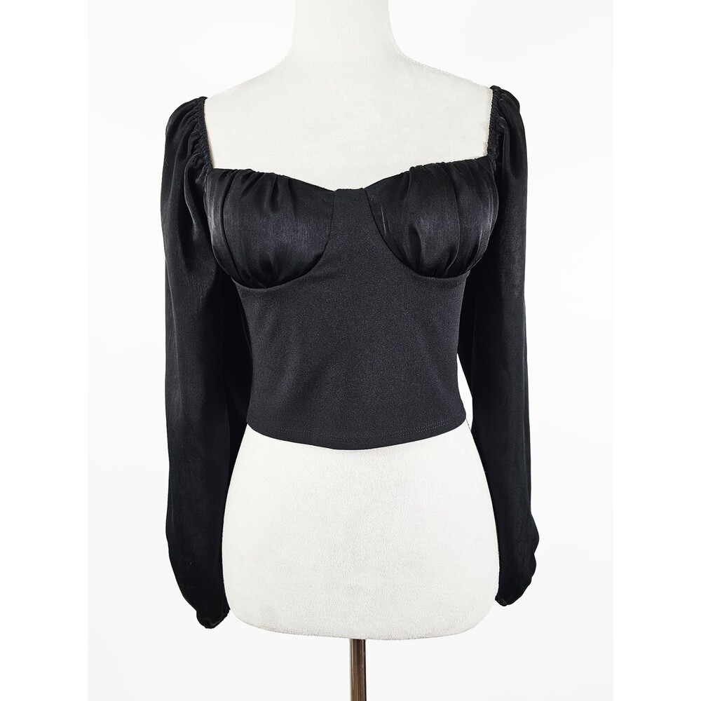 Rabbit Rose Medium Black Crop Top Sweatheart Neck Balloon Sleeves